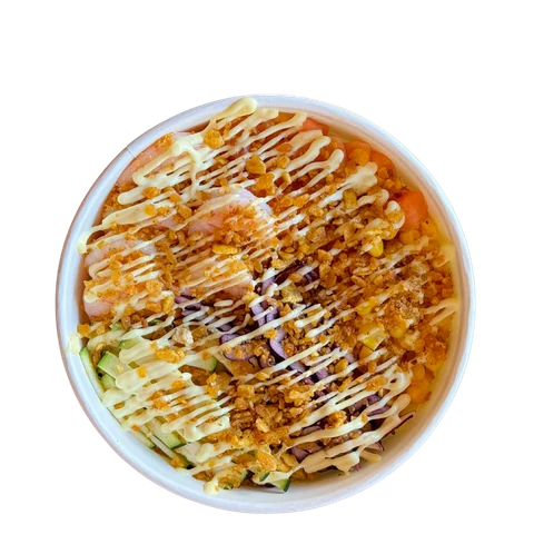 Poke bowl with salad, corn, crunch and creamy sauce
